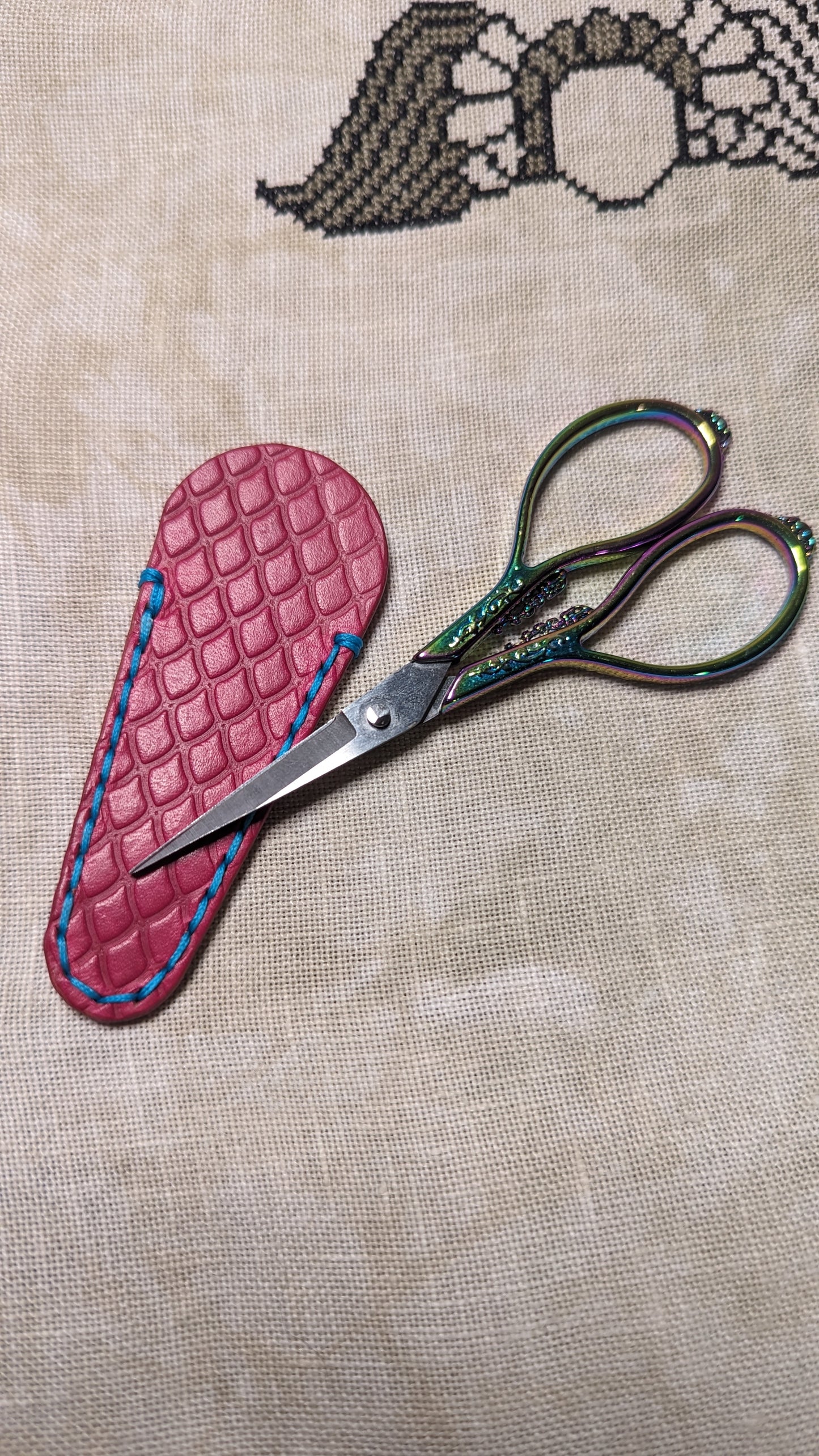 Dragon Scale Scissor Sheath